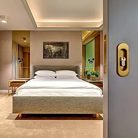 Hotel Haston Old Town 3*